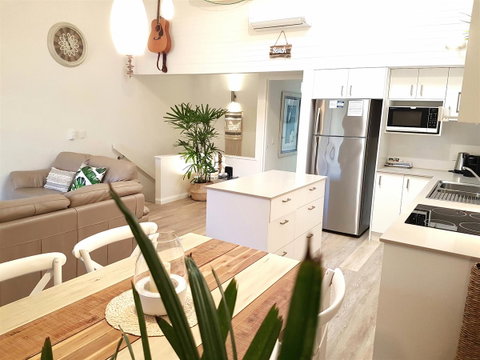 Noosa Village River Resort - Holiday Adelaide 1
