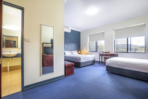 Nightcap At Atherton Hotel - Holiday Adelaide 2