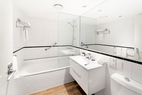 Voco Gold Coast, An IHG Hotel - Holiday Adelaide 22