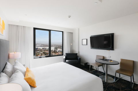 Voco Gold Coast, An IHG Hotel - Holiday Adelaide 6