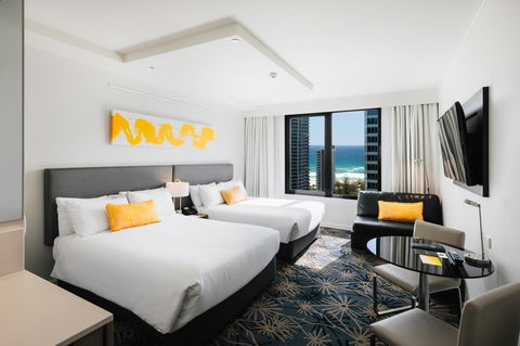 Voco Gold Coast, An IHG Hotel - Holiday Adelaide 18