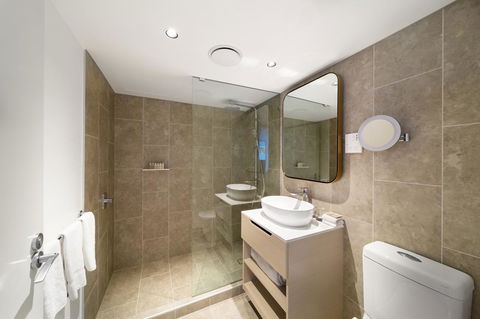 Voco Gold Coast, An IHG Hotel - Holiday Adelaide 21