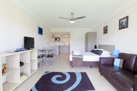 Bay Of Palms - Holiday Adelaide 40