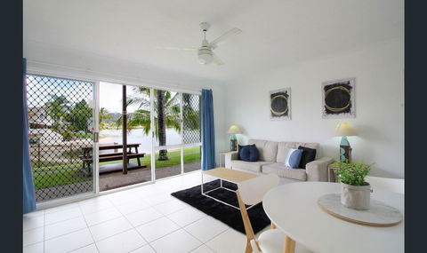 Bay Of Palms - Holiday Adelaide 1