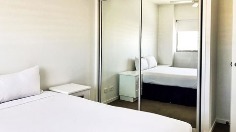 Oaks Townsville Gateway Suites - Holiday Adelaide 5