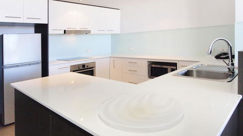 Oaks Townsville Gateway Suites - Holiday Adelaide 4