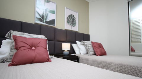 PeepSleep Chevron Towers - Holiday Adelaide 17