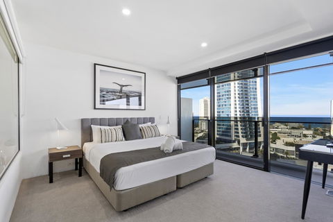 Circle On Cavill - Gclr - Holiday Adelaide 9