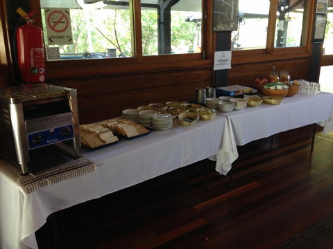 Fraser Island Retreat - Holiday Adelaide 3