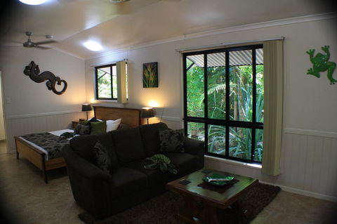 Boutique Bungalows - Holiday Adelaide 40