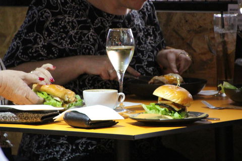 George Williams Hotel - Holiday Adelaide 26