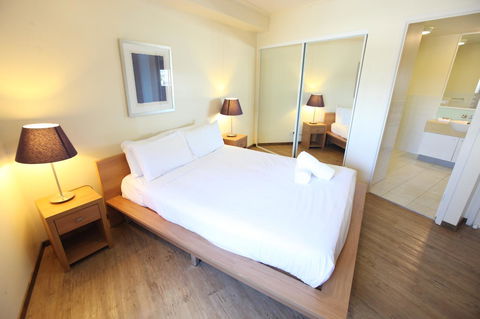 Tribeca Apartments - Holiday Adelaide 3