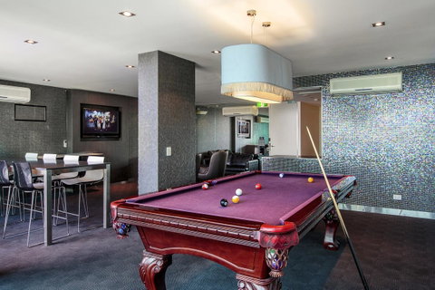 Evolution Apartments - Holiday Adelaide 5