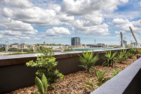 Evolution Apartments - Holiday Adelaide 8