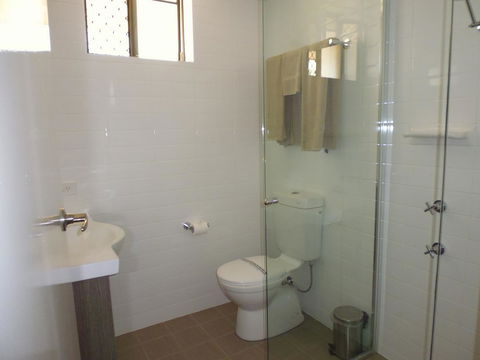 Burke & Wills Motor Inn - Holiday Adelaide 25
