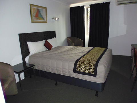 Burke & Wills Motor Inn - Holiday Adelaide 5