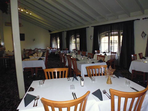 Burke & Wills Motor Inn - Holiday Adelaide 7