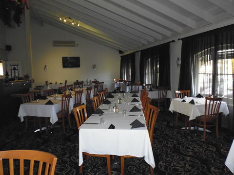 Burke & Wills Motor Inn - Holiday Adelaide 8
