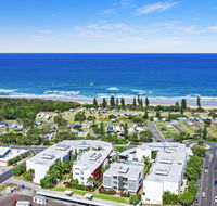 Element on Coolum Beach - Holiday Adelaide