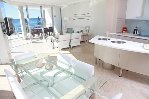 Oceans Mooloolaba - Holiday Adelaide 31