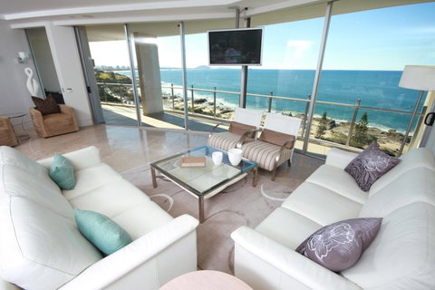 Oceans Mooloolaba - Holiday Adelaide 13