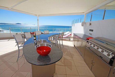 Oceans Mooloolaba - Holiday Adelaide 28
