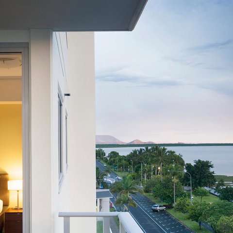 Mantra Trilogy - Holiday Adelaide 14