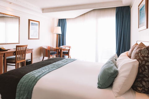 Pullman Cairns International - Holiday Adelaide 18