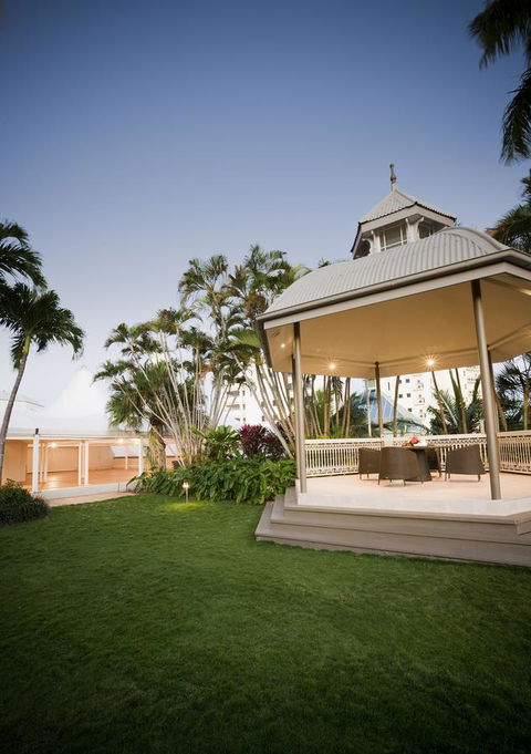 Pullman Cairns International - Holiday Adelaide 25
