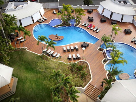 Pullman Cairns International - Holiday Adelaide 42