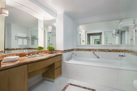 JW Marriott Gold Coast Resort & Spa - Holiday Adelaide 11