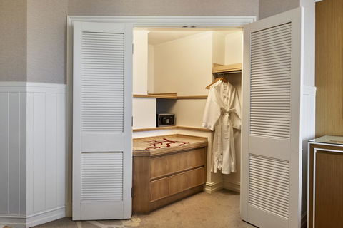 JW Marriott Gold Coast Resort & Spa - Holiday Adelaide 10