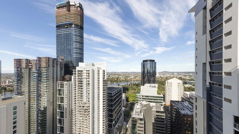 Oaks Brisbane Festival Suites - Holiday Adelaide 4