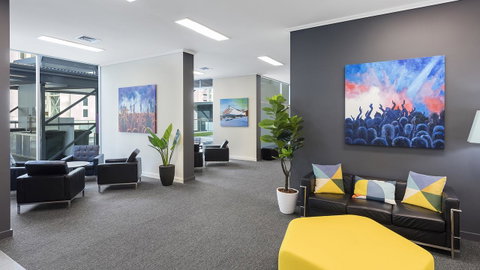 Oaks Brisbane Festival Suites - Holiday Adelaide 11