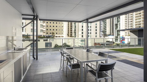 Oaks Brisbane Festival Suites - Holiday Adelaide 13