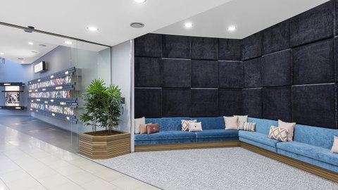 Oaks Brisbane Festival Suites - Holiday Adelaide 6