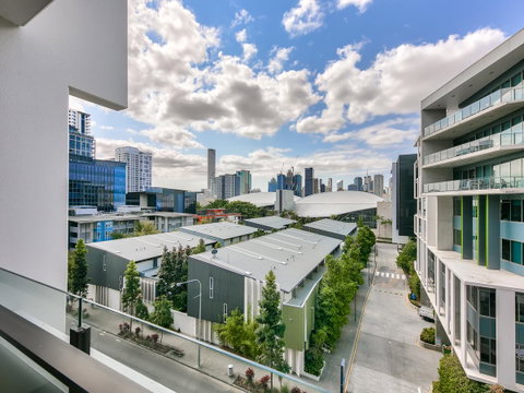 Opera Apartments South Brisbane - Holiday Adelaide 20