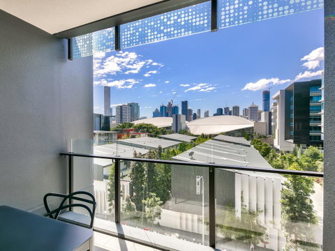 Opera Apartments South Brisbane - Holiday Adelaide 3
