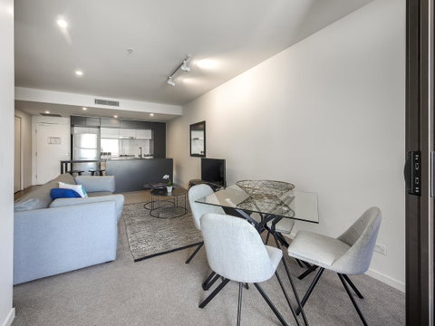 Opera Apartments South Brisbane - Holiday Adelaide 5
