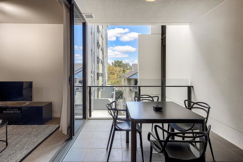 Opera Apartments South Brisbane - Holiday Adelaide 16