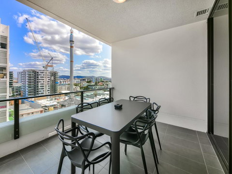 Opera Apartments South Brisbane - Holiday Adelaide 18