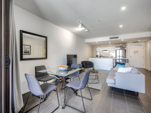 Opera Apartments South Brisbane - Holiday Adelaide 8