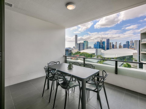 Opera Apartments South Brisbane - Holiday Adelaide 19