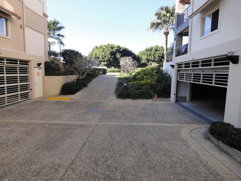 Waterfront Resort Villa With Buggy - Holiday Adelaide 30