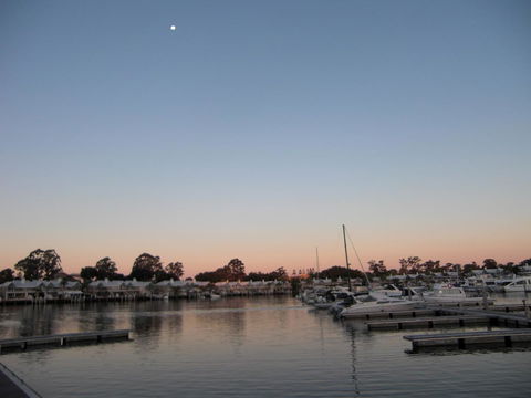 Waterfront Resort Villa With Buggy - Holiday Adelaide 27