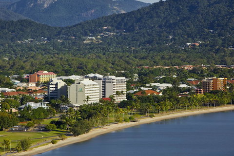 Cairns Harbourside Hotel - Holiday Adelaide 5