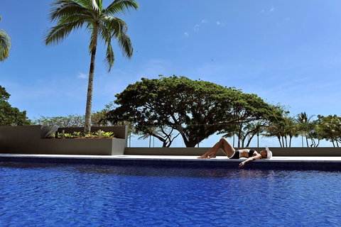 Cairns Harbourside Hotel - Holiday Adelaide 14