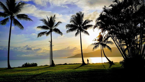 Cairns Harbourside Hotel - Holiday Adelaide 32