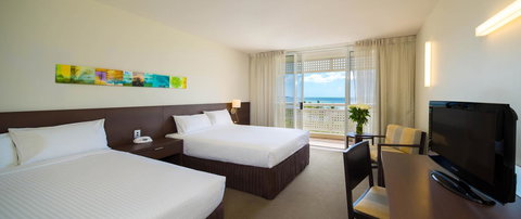 Cairns Harbourside Hotel - Holiday Adelaide 17
