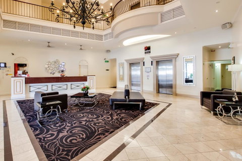 Central Cosmo Apartment Hotel - Holiday Adelaide 3